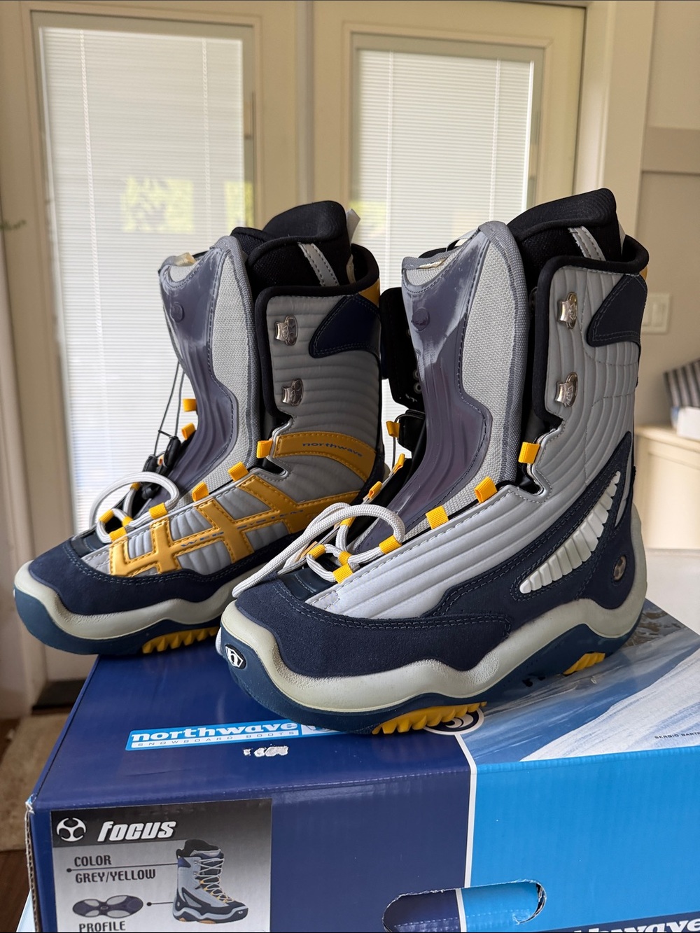 Northwave Focus Web Grey and Yellow Snowboard Boots - size US 8